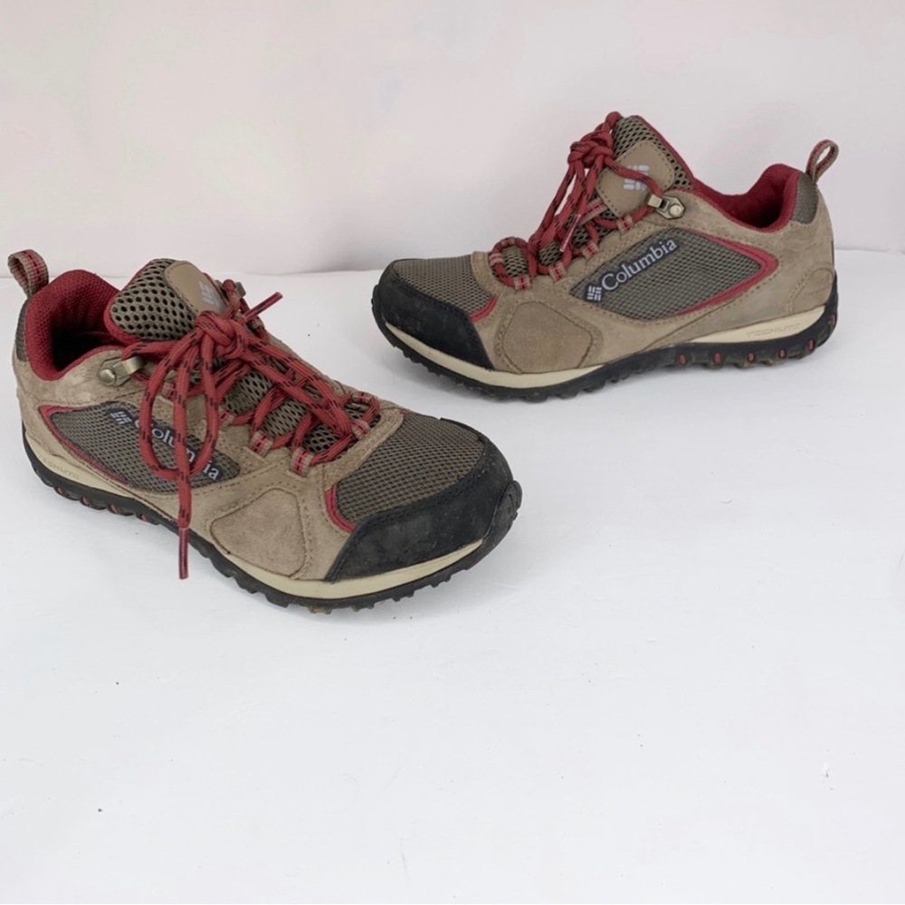Columbia Access Point II Hiking Shoe 6.5 Marsala Red